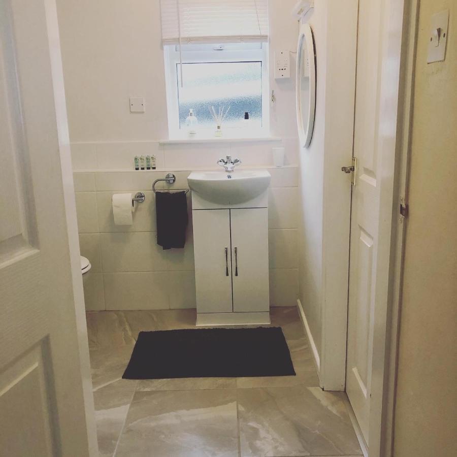 Little Park Holiday Homes Self Catering Cottages 1 & 2 Bedrooms Available Close To Tutbury Castle المظهر الخارجي الصورة