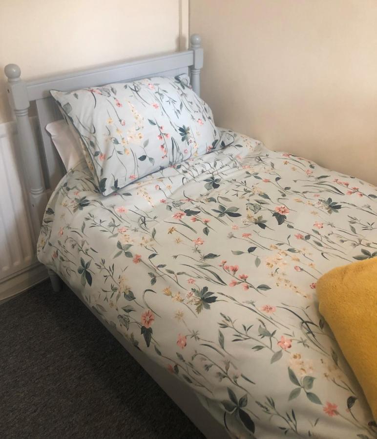 Little Park Holiday Homes Self Catering Cottages 1 & 2 Bedrooms Available Close To Tutbury Castle المظهر الخارجي الصورة