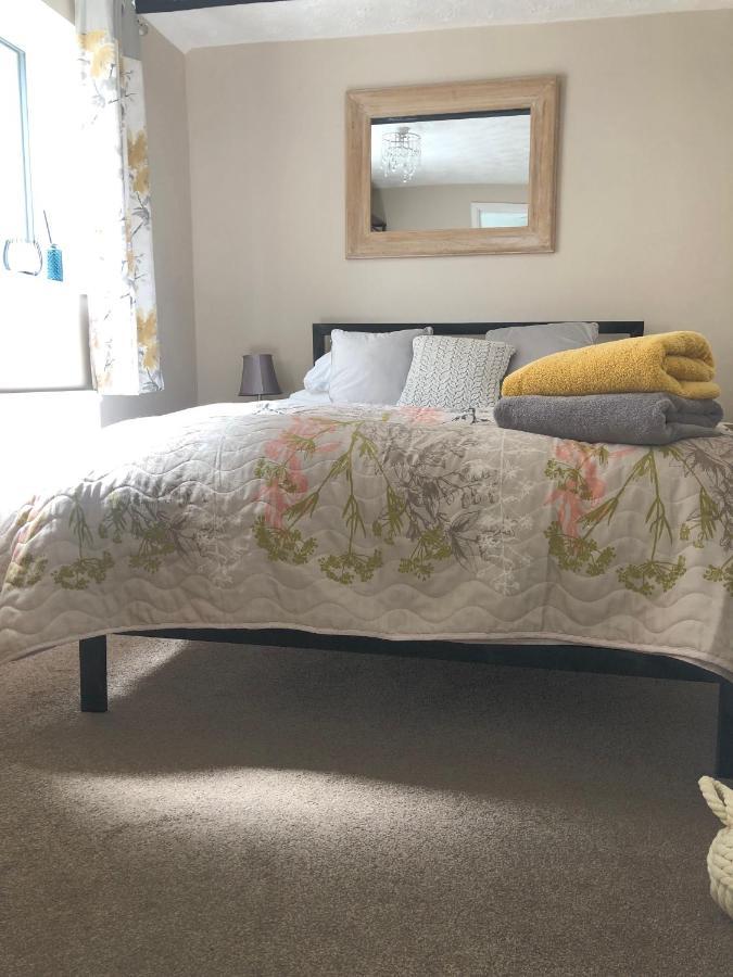 Little Park Holiday Homes Self Catering Cottages 1 & 2 Bedrooms Available Close To Tutbury Castle المظهر الخارجي الصورة