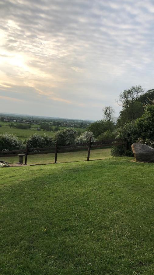 Little Park Holiday Homes Self Catering Cottages 1 & 2 Bedrooms Available Close To Tutbury Castle المظهر الخارجي الصورة