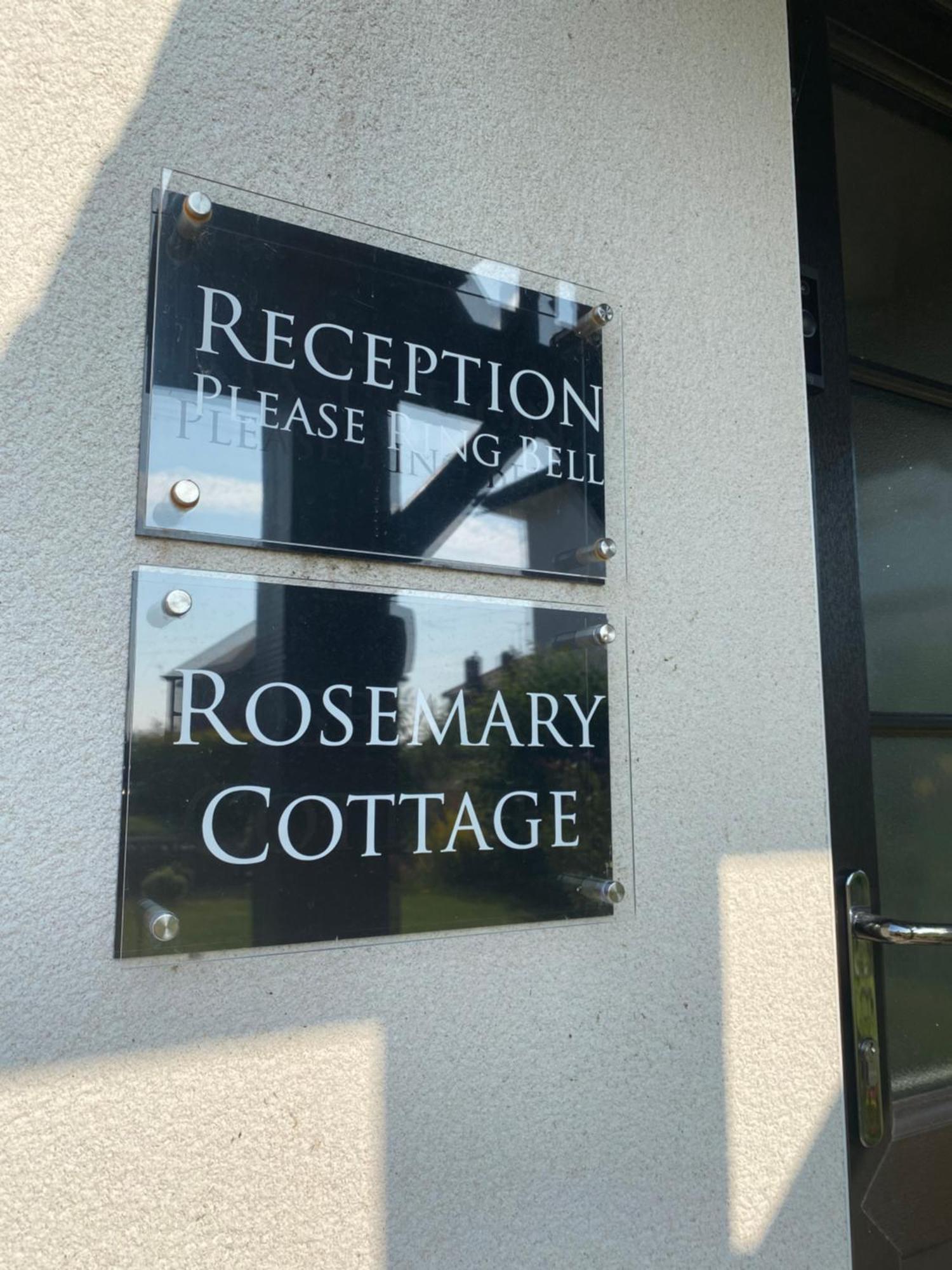 Little Park Holiday Homes Self Catering Cottages 1 & 2 Bedrooms Available Close To Tutbury Castle المظهر الخارجي الصورة